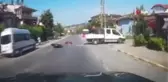 Kamyonetle çarpışan motosiklet sürücüsü hayatını kaybetti
