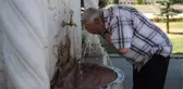 Sıcaktan kavrulan Sivas'ta 'Selanik' isimli yün içlik giyen vatandaş görenleri şaşırttı