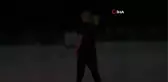 Uludağ'ın meşhur ayı ailesi karpuzla beslendi