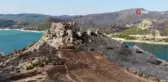 Çanakkale'deki 2 bin 500 yıllık Atikhisar Kalesi yangında zarar gördü