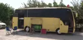 2 yıllık sigara parasıyla midibüsünü karavana çevirdi