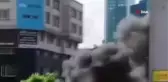 Maslak'ta yangın paniği: Araçlar alev alev yandı