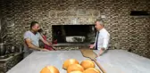 Amasya Valisi Yılmaz Doruk, Taşova'da Fırında Ekmek Pişirdi