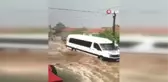 Isparta'da sağanak yağış hayatı olumsuz etkiledi, bir evi su bastı