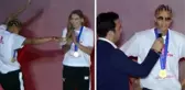 Hem sahada hem sahnede döktürüyor! Melissa Vargas'dan dans şov
