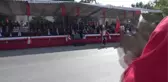 Tülütabaklar hem dans etti hem korkuttu