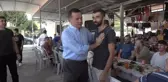 Mersin Yenişehir Belediye Başkanı Abdullah Özyiğit, semt pazarında esnaf ve vatandaşlarla buluştu