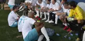 EURO 2008'deki Türkiye-İsviçre maçının oyuncuları, depremzedeler için sahaya çıktı! Kapanış golü Volkan'dan
