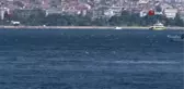 İstanbul Boğazı'nda 30 buçuk kilometreyi yüzerek geçtiler
