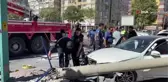 Otomobilin çarptığı direk tramvay hattının tellerine devrildi: 1 yaralı