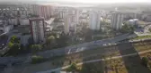 Malatya'da ağır hasarlı binalar patlatılarak yıkıldı