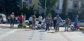 Denizli'de refüjden karşıya geçmek isterken aileye araç çarptı, çocuk hayatını kaybetti