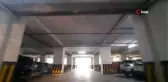 İBB'nin Seyrantepe'deki İSPARK katlı otoparkında onlarca sıfır araç görüntülendi