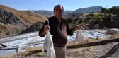 Tunceli'nin Pülümür ilçesinde doğal kaynak tuzları büyük rağbet görüyor
