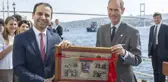 Edinburgh Dükü Prens Edward, İstanbul Kabataş Erkek Lisesi'ni Ziyaret Etti