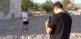 Asrın felaketini unutmak istemeyip fotoğraf çekindiler