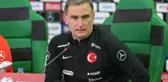Stefan Kuntz, Almanya'ya döner dönmez 2 yıl ekmeğini yediği Türkiye'ye salladı