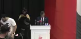 Özgür Özel: 