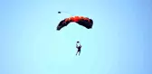 Fethiye'de düzenlenen Hava Oyunları Festivali'nde kadın pilotun gösterisi büyük beğeni topladı