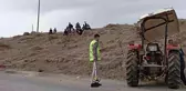 Sürüklenen traktörden düşen sürücü hayatını kaybetti