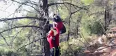 Fethiye'de Paraşütçü Ağaca Asılı Kaldı