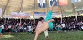 Erzurum'da düzenlenen Cumhuriyet Karakucak Güreşleri'nde Fatih Yaşarlı başpehlivan oldu
