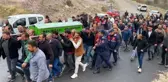 Kadın evinde saldırıya uğrayarak öldürüldü, eşi ve oğulları gözaltına alındı