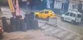 Maltepe'de motosiklet kazası: Sürücü taksiye çarptı ve sıkıştı