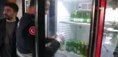 Zabıta ekipleri kafeleri denetliyor