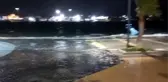 Çeşme'de Fırtına Sebebiyle Denizde Taşmalar Meydana Geldi