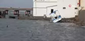 Ayvalık'ta Şiddetli Yağış ve Fırtına Hayatı Olumsuz Etkiledi