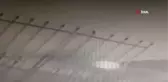 Fatih'te metruk binada kısmi çökme: Parçalar yola savruldu
