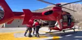 Van'ın Bahçesaray ilçesinde trafik kazası: Yaralı için ambulans helikopter havalandı