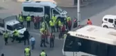 Esenboğa'da hareketli anlar! Uçakta karısını darbeden adam, aşağıda da görevliyle kapıştı
