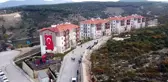 Orhaneli'de TOKİ hak sahiplerine anahtarları teslim edildi