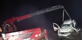 Gölhisar'da kafa kafaya çarpışan otomobillerde 1 ölü, 4 yaralı