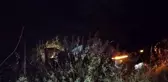 Tuzla'da aşırı yağış nedeniyle araç şarampole uçtu