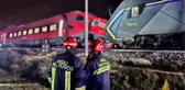 İtalya'da Bologna-Rimini demiryolu hattında tren çarpışması: 17 yaralı