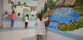 Hastane duvarları sanatla renklendi
