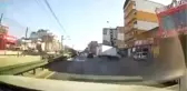 Bursa'da Sinyal Vermeyen Otomobilin Şerit Değişikliği Faciaya Neden Oluyordu