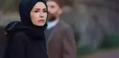 FOX TV binası önünde toplanan Mil-Diyanet Sen üyeleri, Kızıl Goncalar dizisini protesto etti