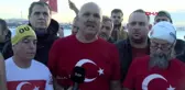 İSTANBUL 'SARAYBURNU FATİHLERİ' GAZZE'DE YAŞANANLARA DİKKAT ÇEKMEK İÇİN YÜZDÜ