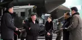 Kim Jong Un, ABD ve Güney Kore'yi ''yok etme'' tehdidinden günler sonra halefi olarak görülen kızı ile füze üretim tesisini ziyaret etti
