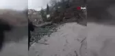 Şiddetli yağış sonrası toprak kayması: Kullanılmayan iki yayla evi zarar gördü