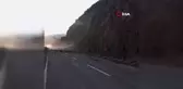 Artvin'de heyelan anı kamerada