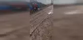 Şanlıurfa'da öğrencilerin çamurlu okul yolu tepki çekiyor