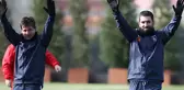 Seçil Erzan davasında Arda Turan ve Emre Belözoğlu'na son kez süre verildi, aksi takdirde zorla getirilecekler