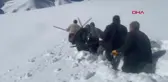 Van'ın Bahçesaray ilçesinde çığ altında kalan mahalleye su getirildi