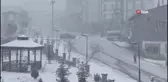 Başkale'de kar yağışı: 48 yerleşim yerinin yolu kapandı