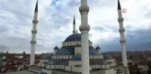 Kocatepe Camii'nin gökyüzü ile buluşması